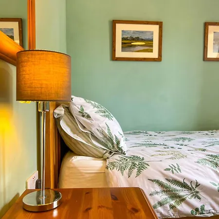 The Hayloft, Broughton Beck, Near Ulverston Budget Friendly Close To A And Windermere Semesterbostad *