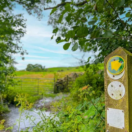 The Hayloft, Broughton Beck, Near Ulverston Budget Friendly Close To A And Windermere 度假居 斯巴克布里奇